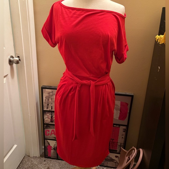 Dresses & Skirts - Elegant Red Off-Shoulder Dress